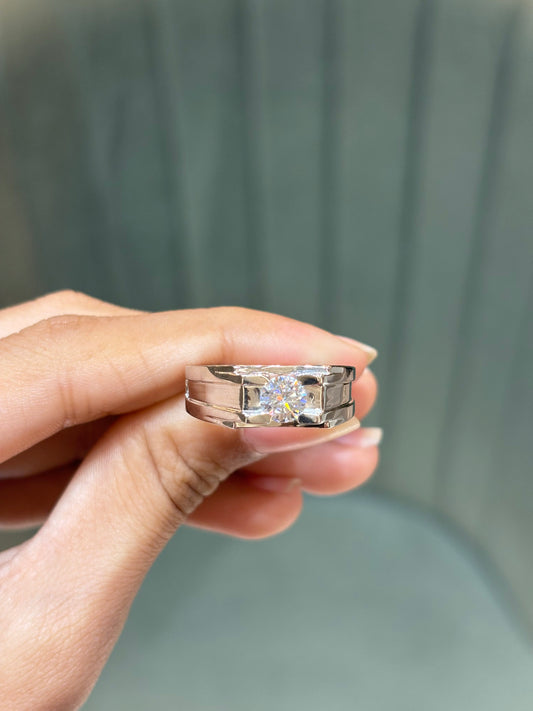 The Stepped Signet