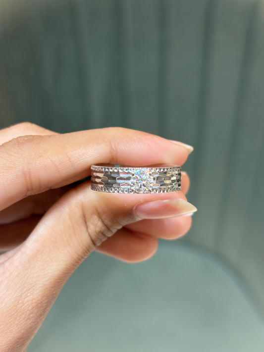 LIORA RING