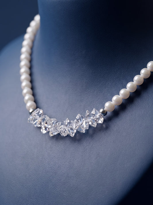 Ivory Arc Necklace