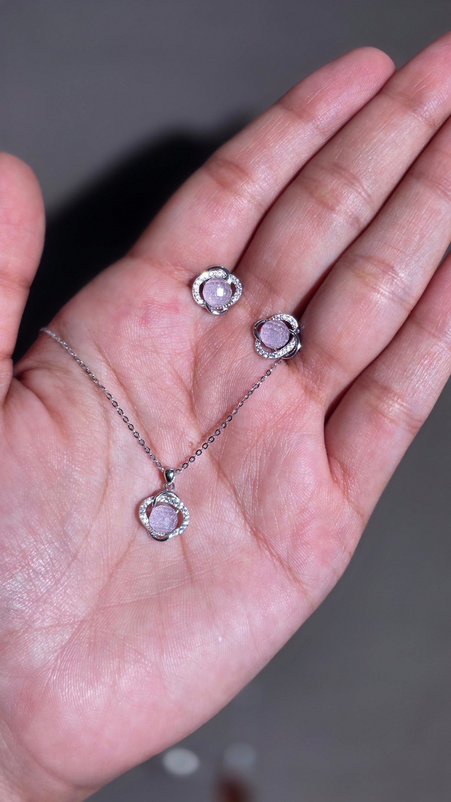 PENDANT SET