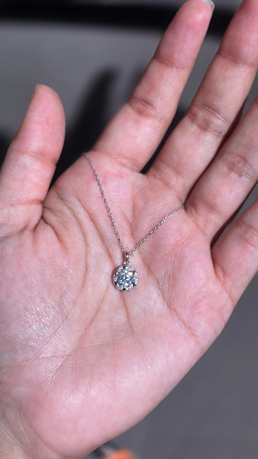 Soleil Halo Pendant Chain