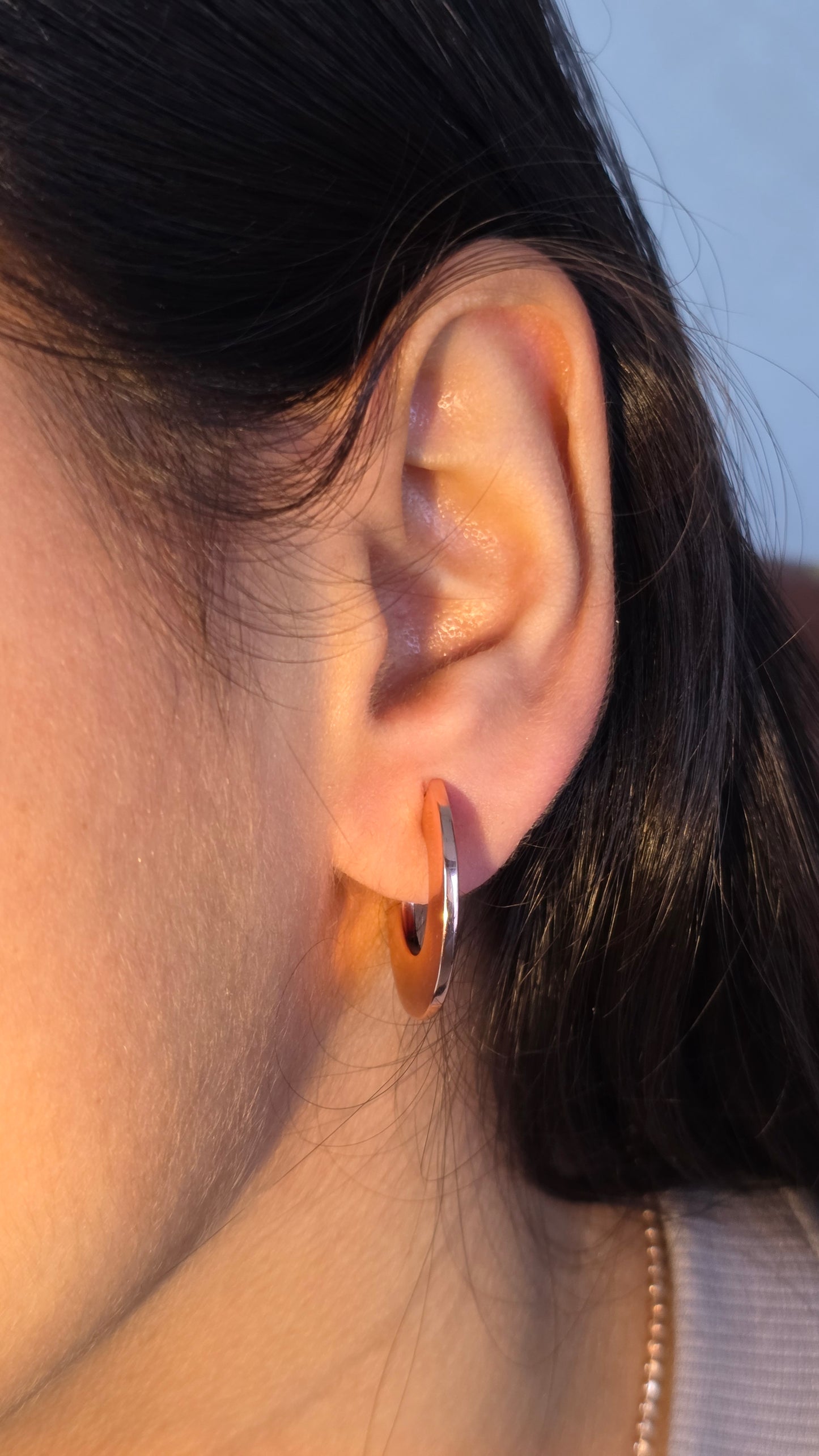 Pearl Curve Hoops