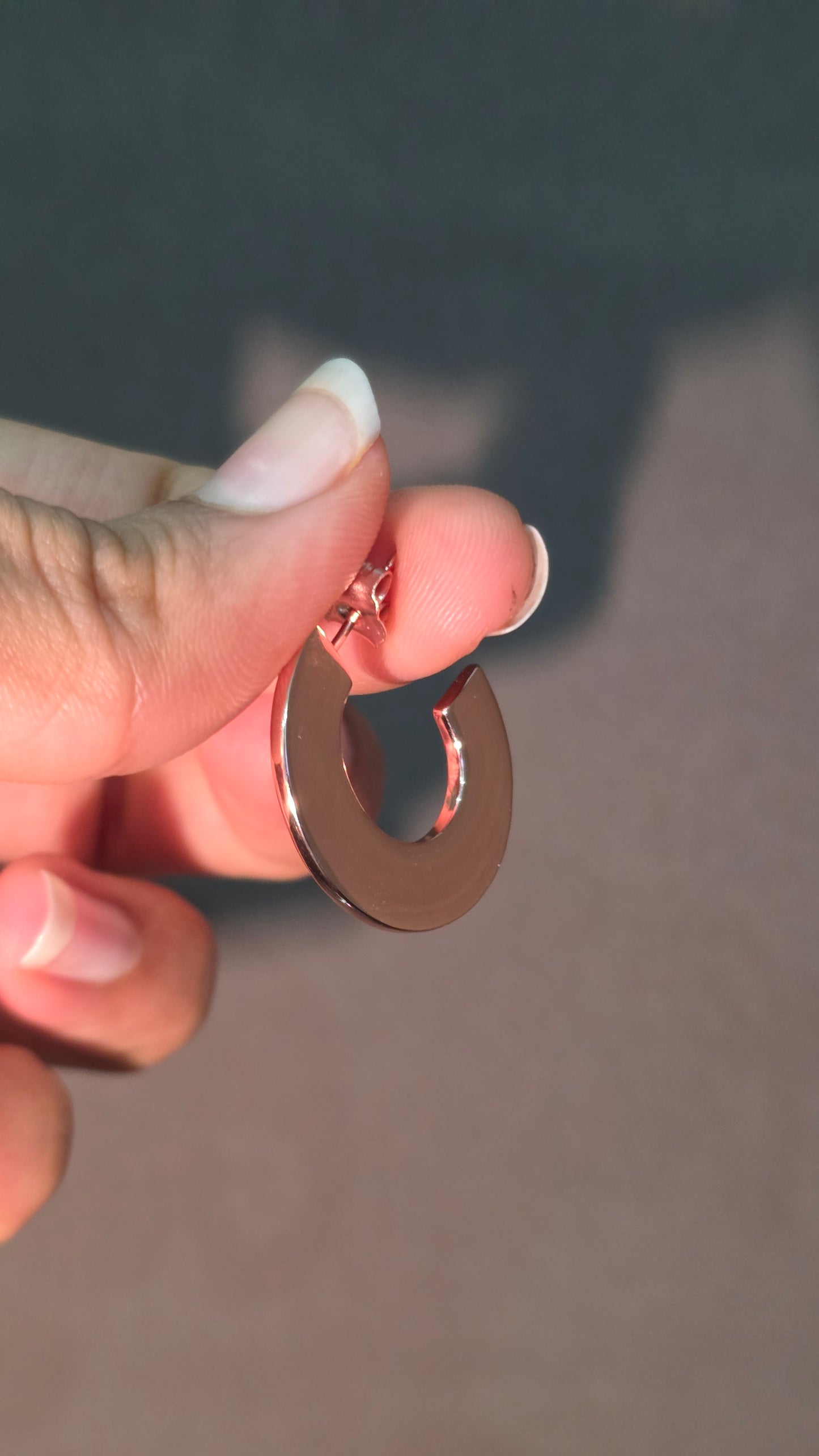 Pearl Curve Hoops