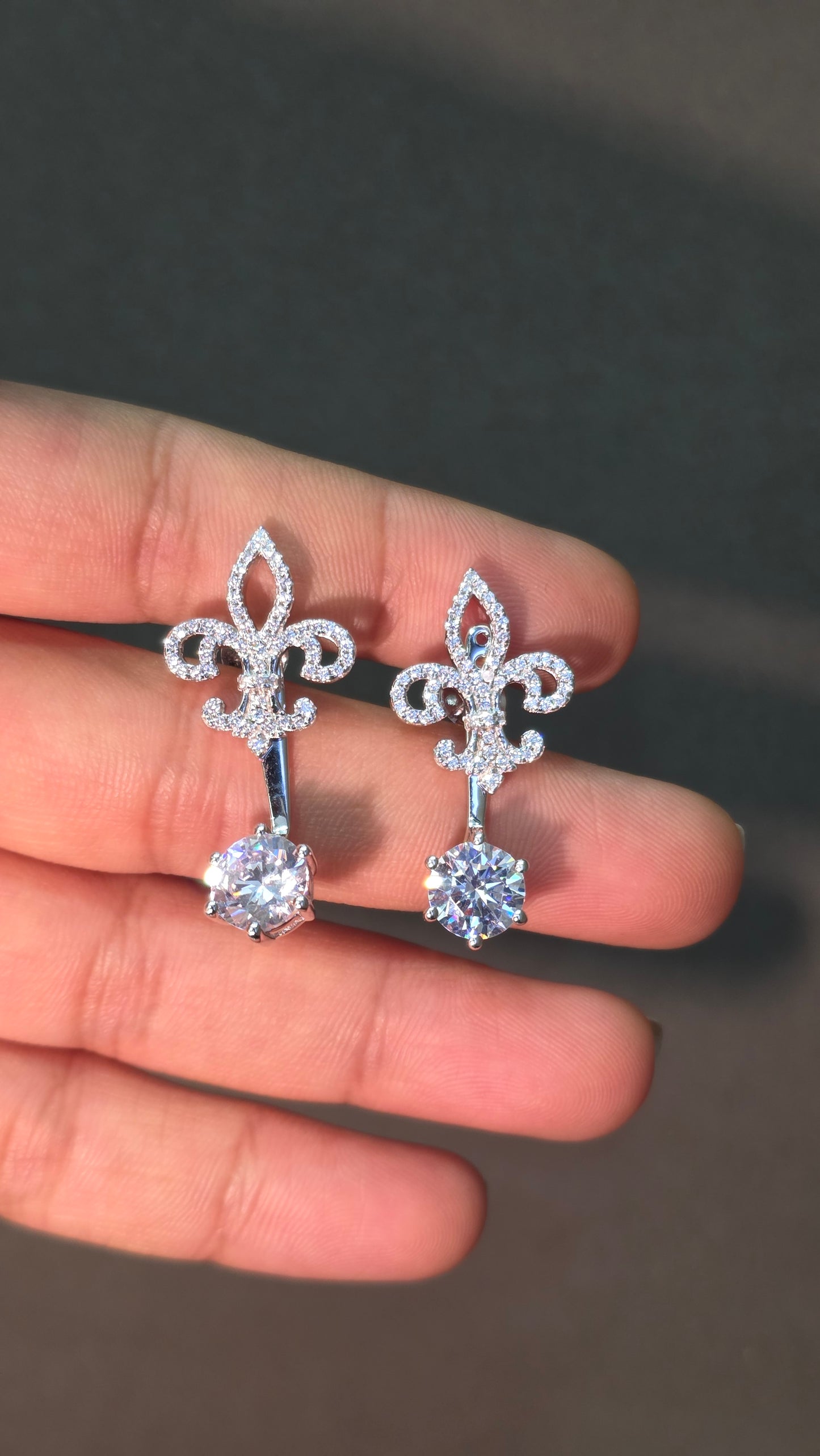 Flora Linear Earrings