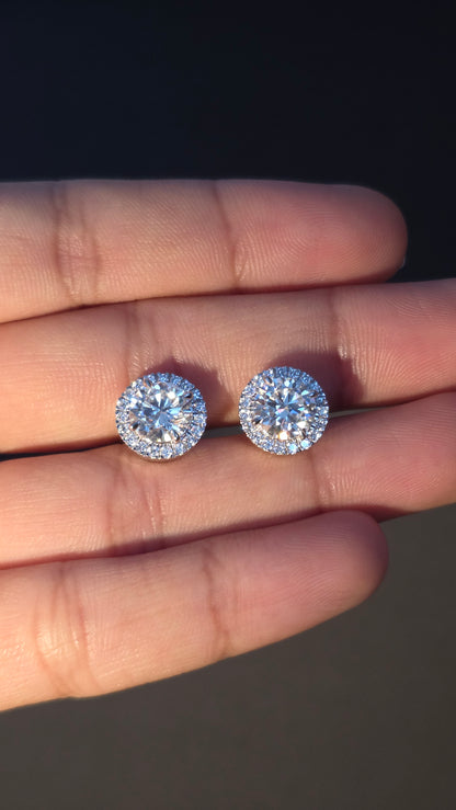 Round Halo Studs