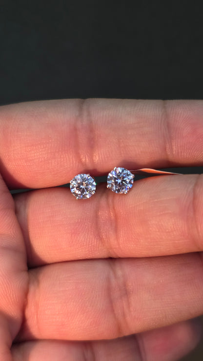 Round Solitaire Studs
