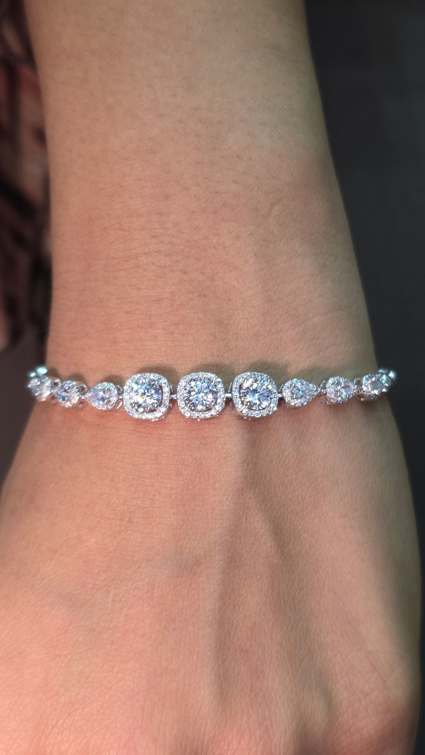 Cushion Halo Bracelet
