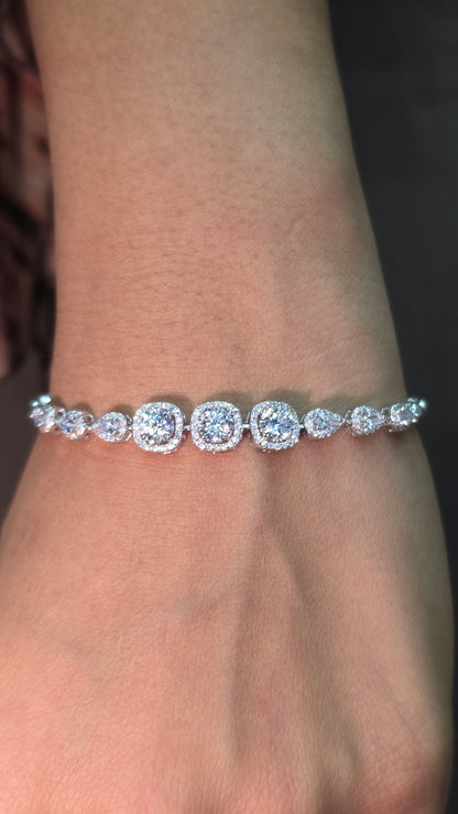 Cushion Halo Bracelet