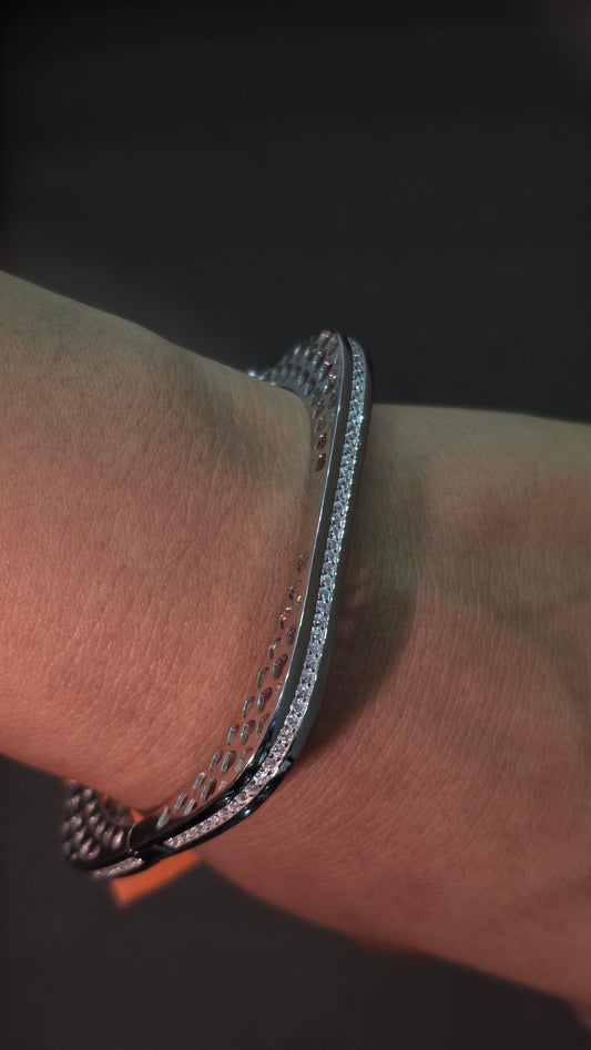 Contoured Diamond Kada