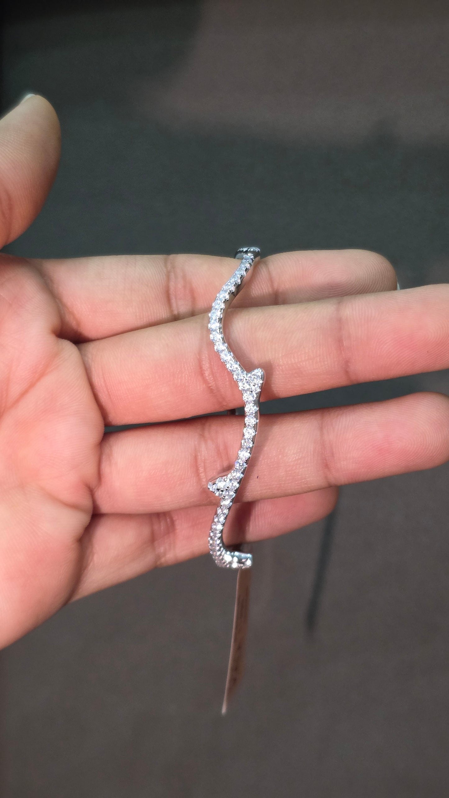 Wavy Diamond Kada
