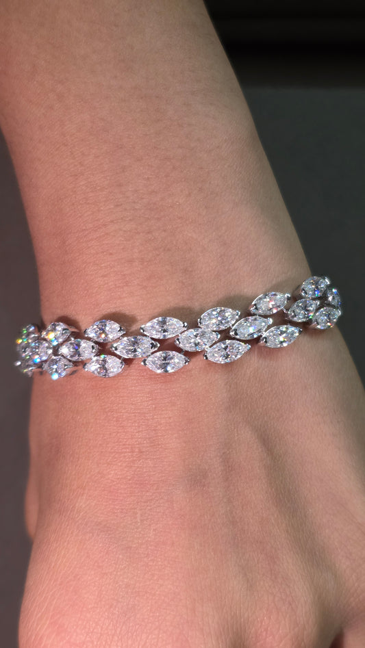 Triple Marquise