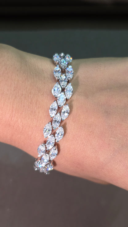 Triple Marquise