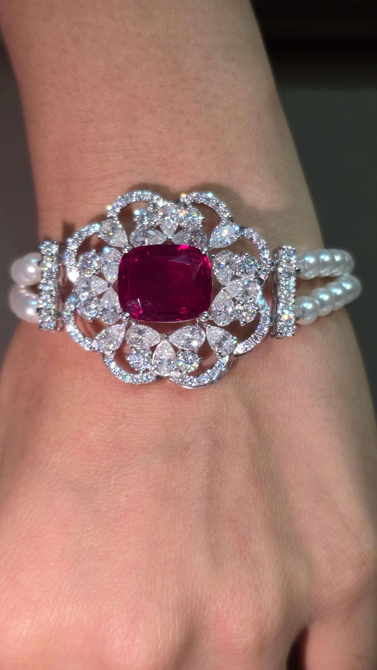 Ruby Flora Bracelete