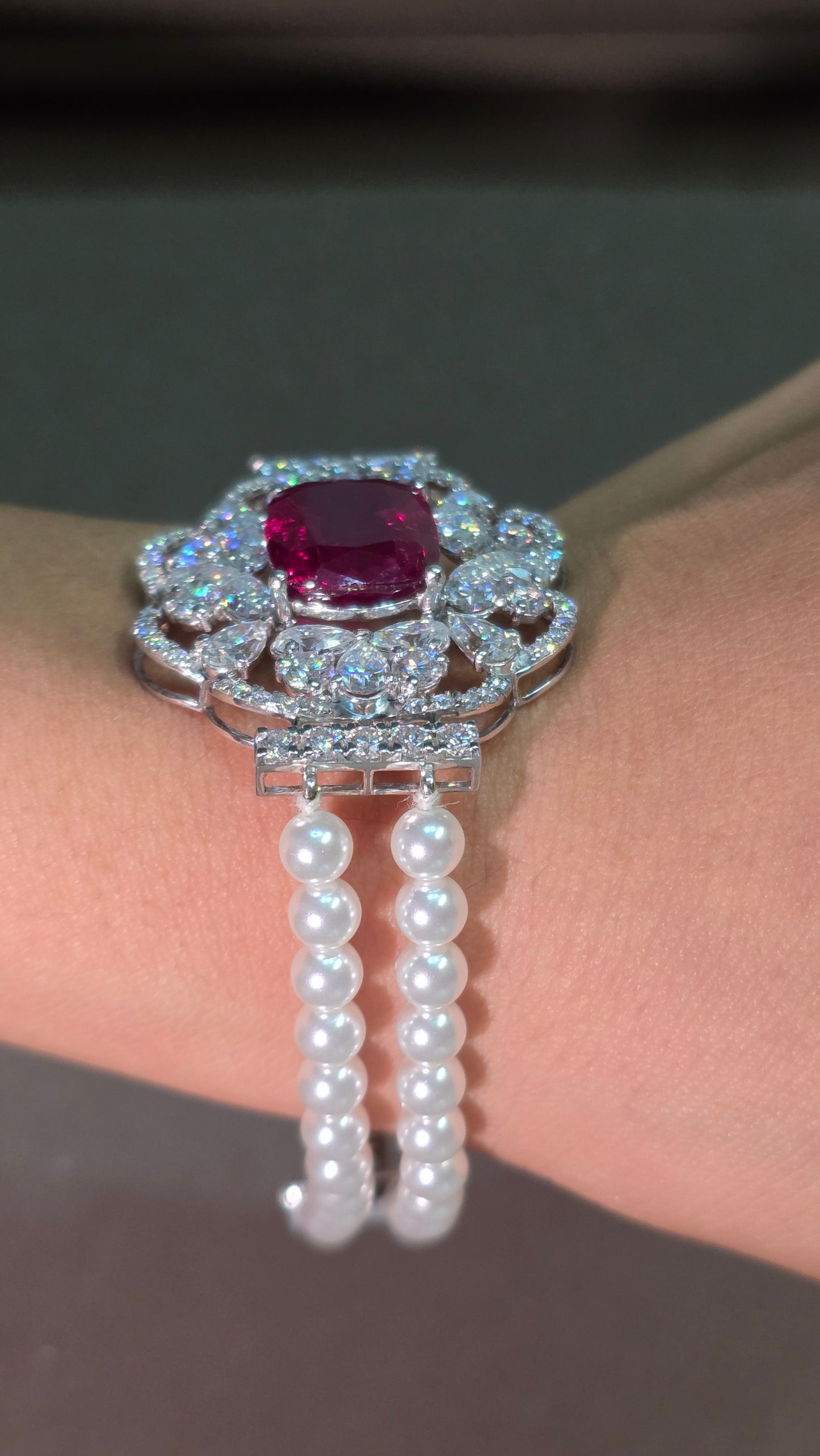 Ruby Flora Bracelete