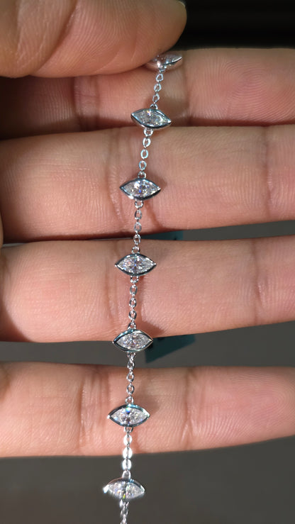 Delicate Marquise
