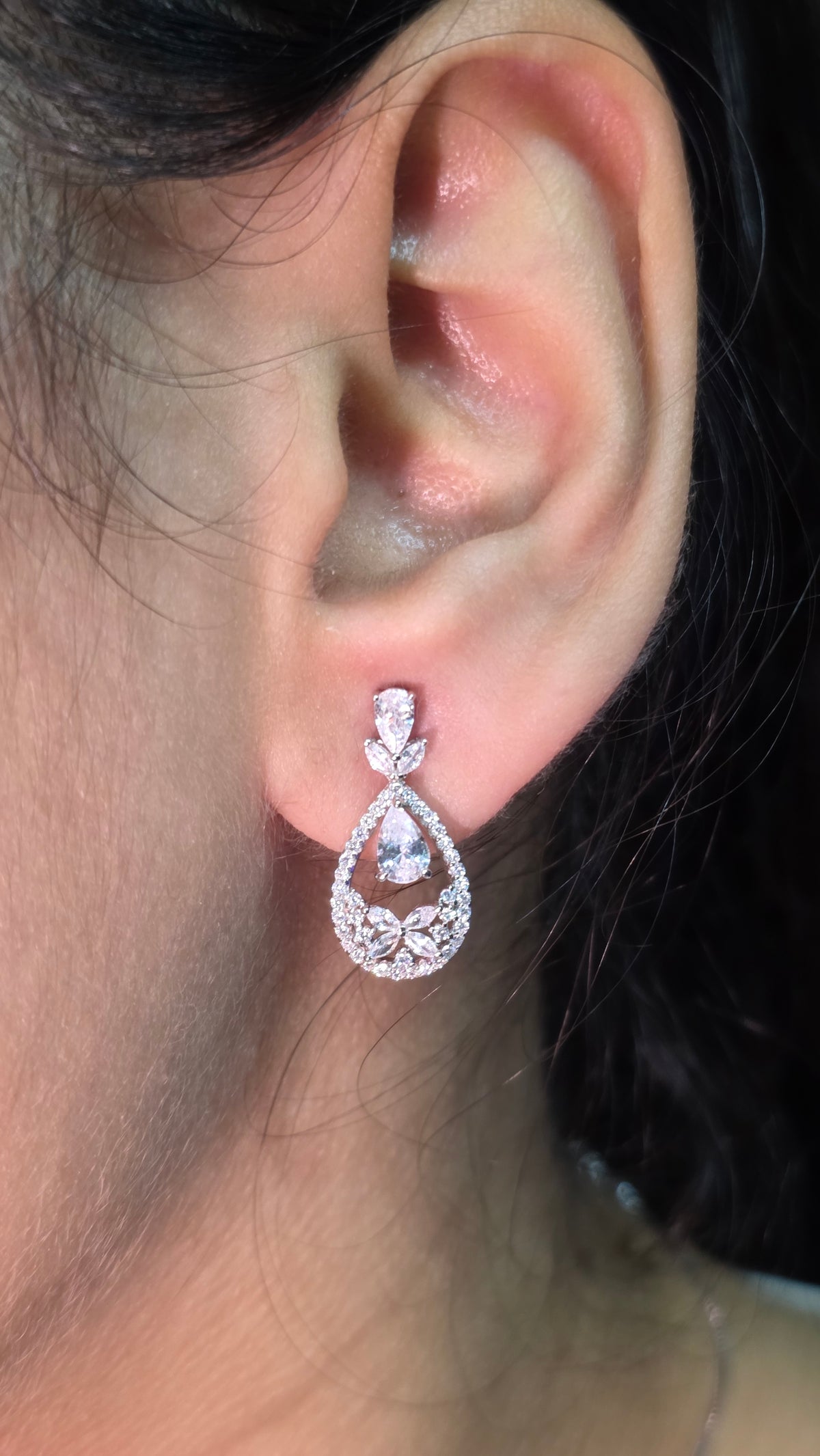 Sparkling Floral Teardrop pendat set