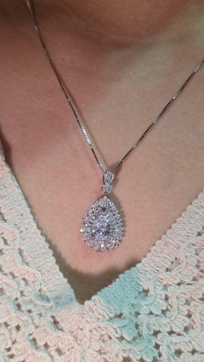 Teardrop Pendant Set