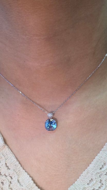 Aurora Pendant Chain