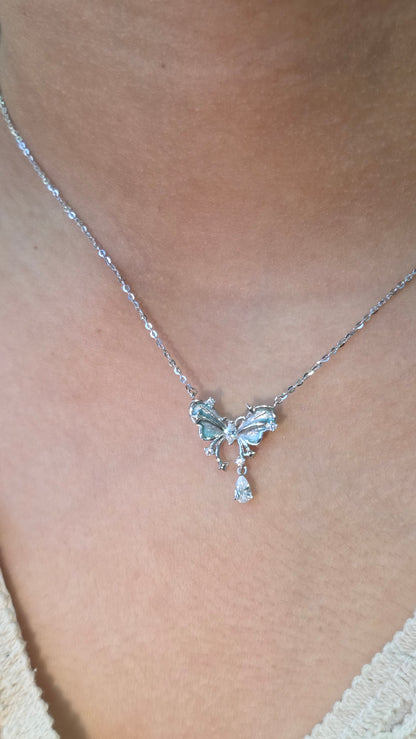 Papillon Pendant Chain