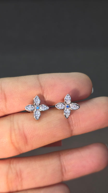 Diamond Clover Pendant Set