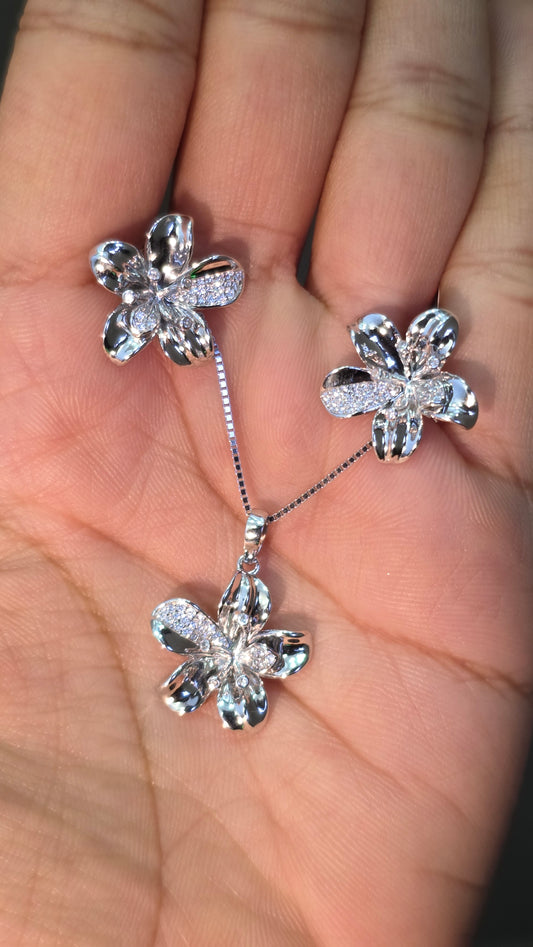 Diamond Floral Pendant Set