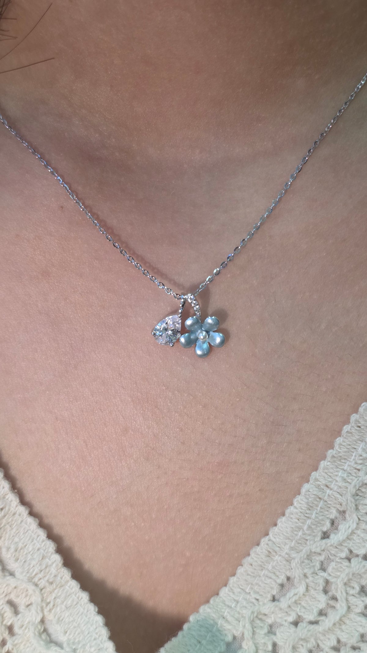 Crystal Bloom Pendant Chain