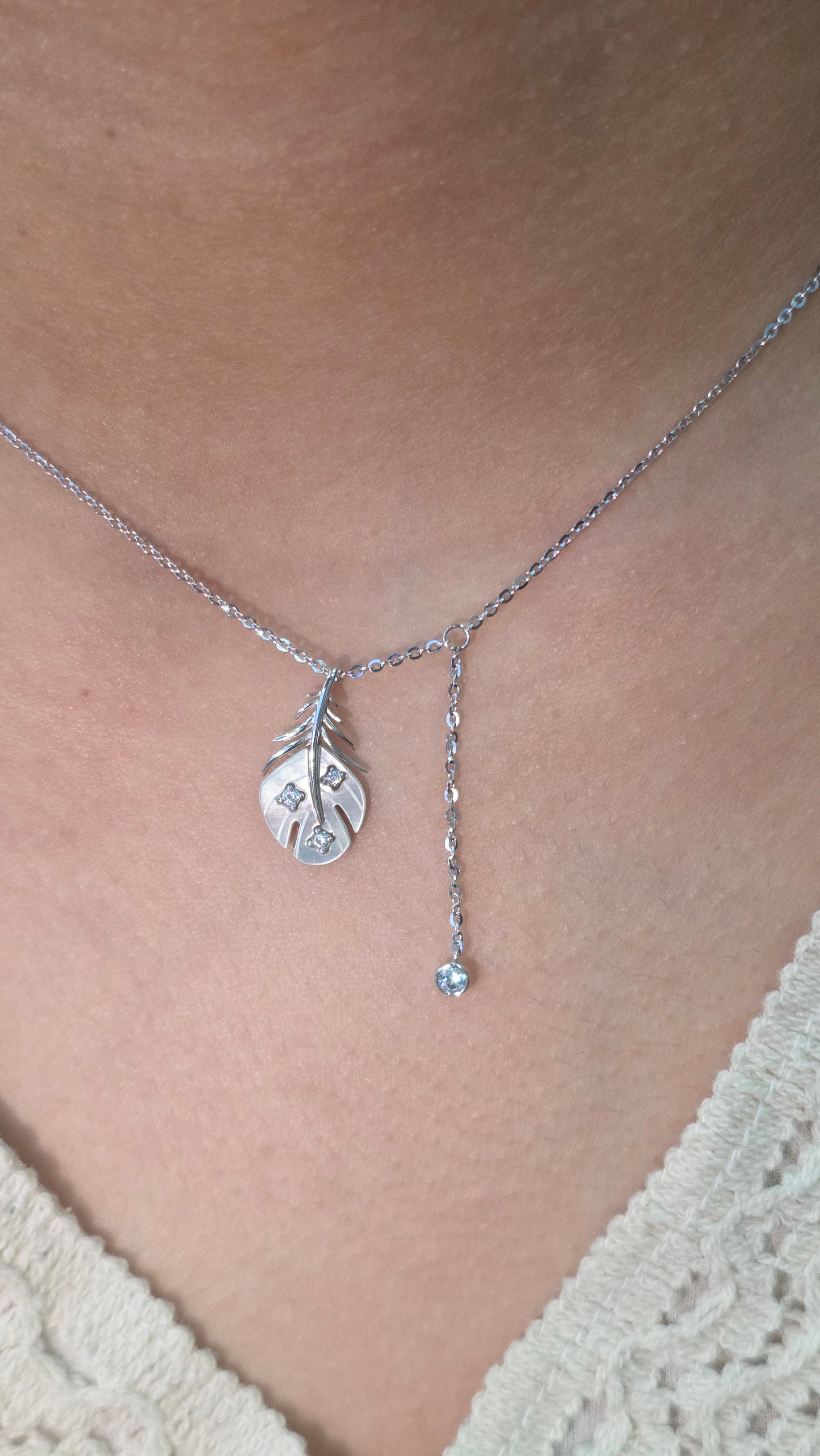 Feather Float Pendant Chain