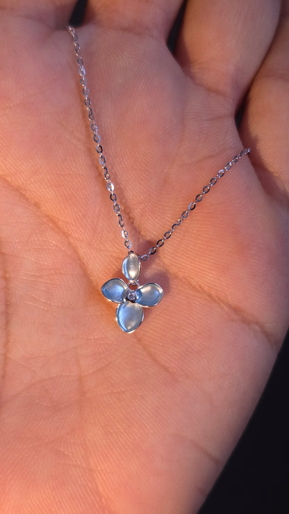 Four-Petal Floral Pendant Chain