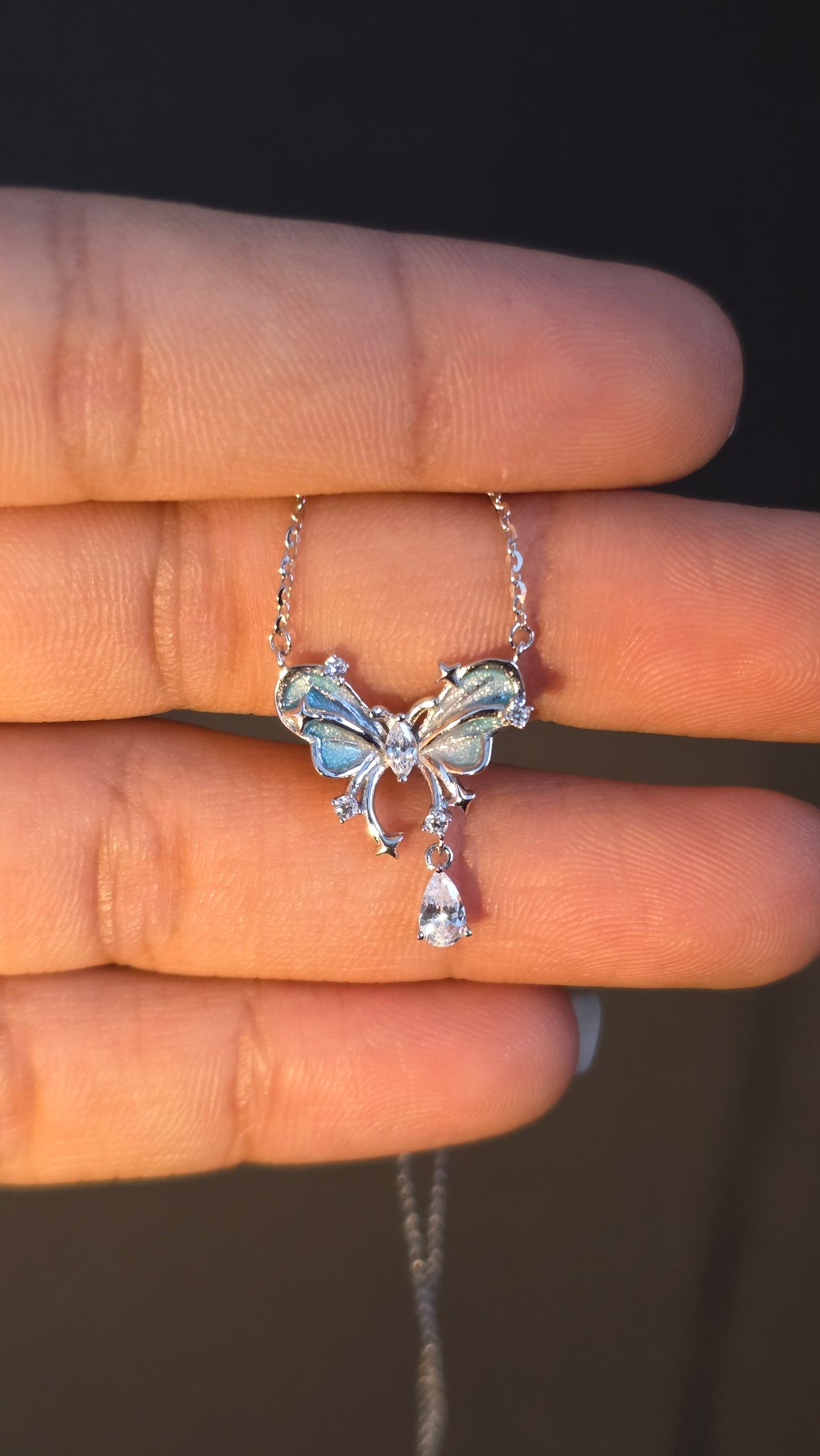 Papillon Pendant Chain