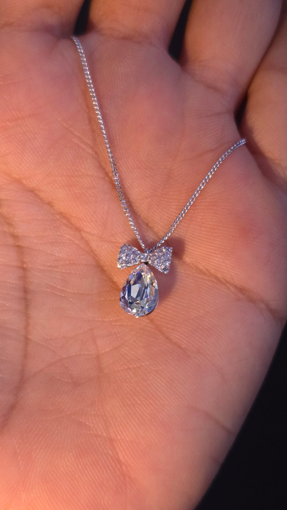 Bow Teardrop Pendant Chain