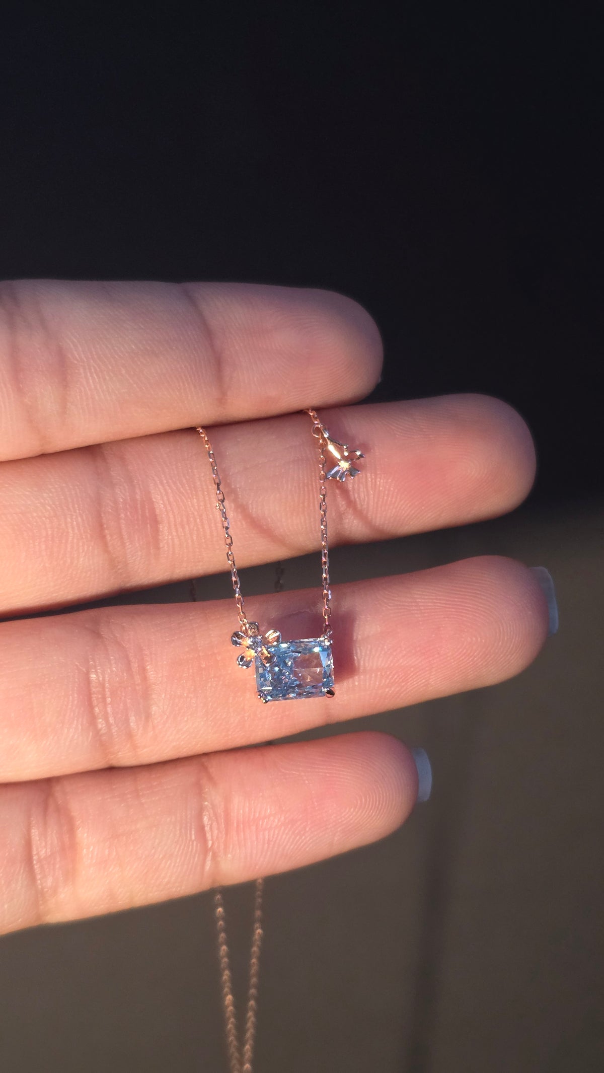 Aqua Square Pendant Chain