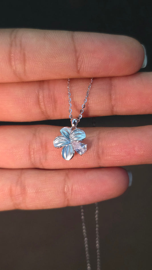 Azure Clover Pendant Chain