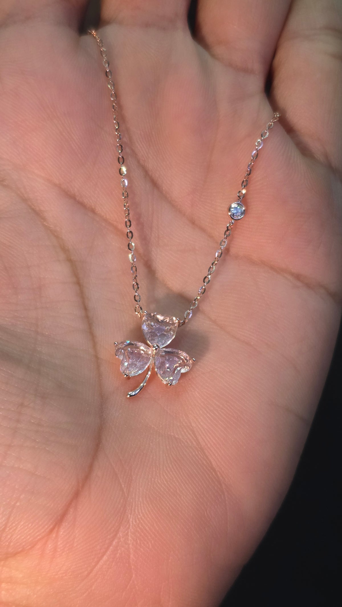 Clover Pendant Chain