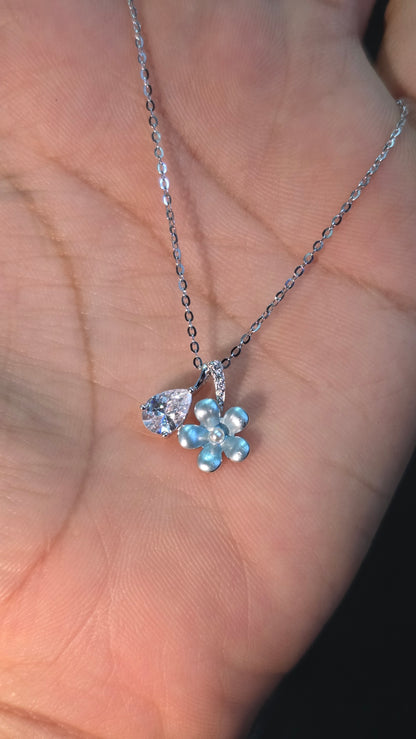 Crystal Bloom Pendant Chain