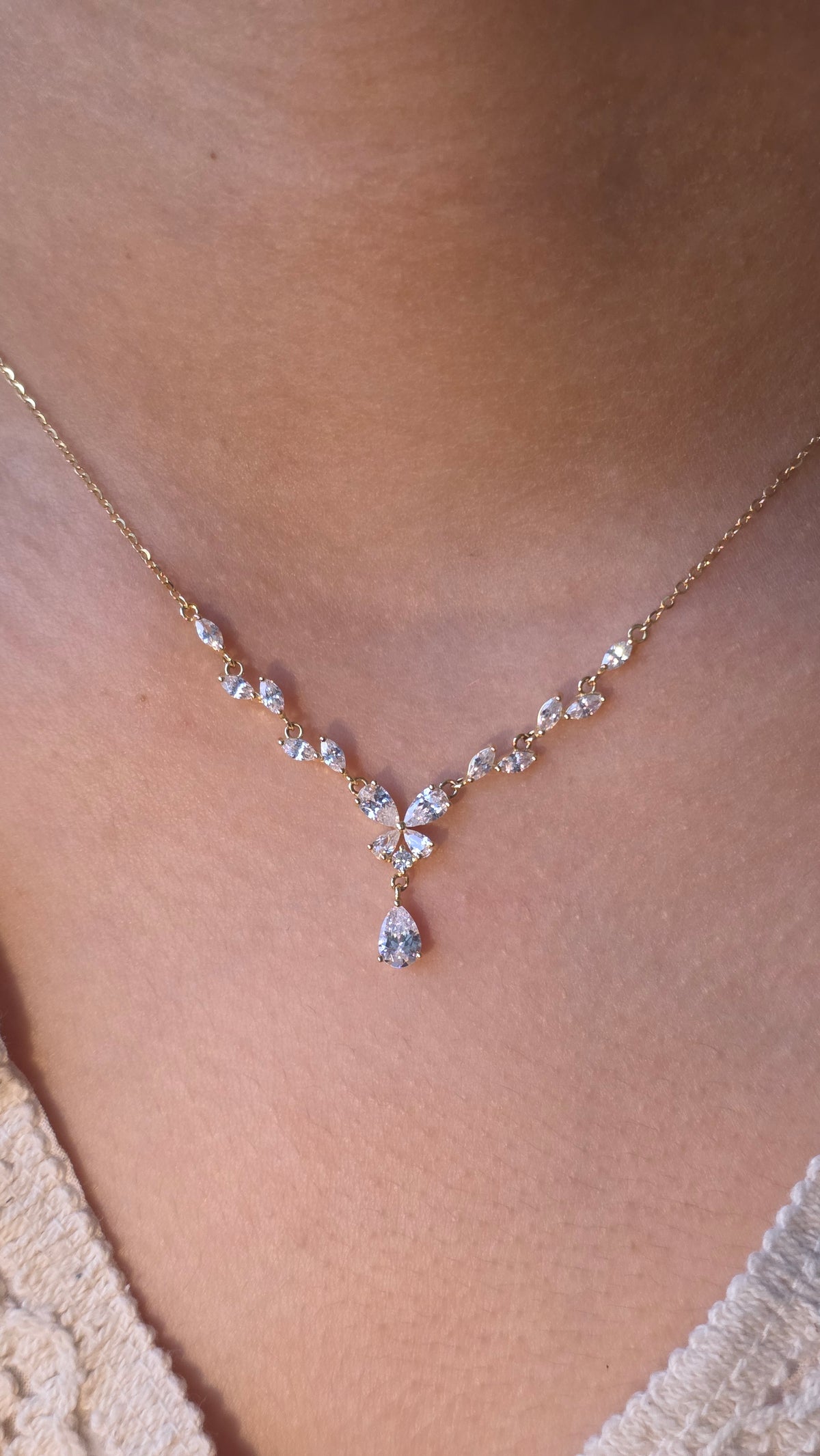 Aurora Cascade Pendant Chain