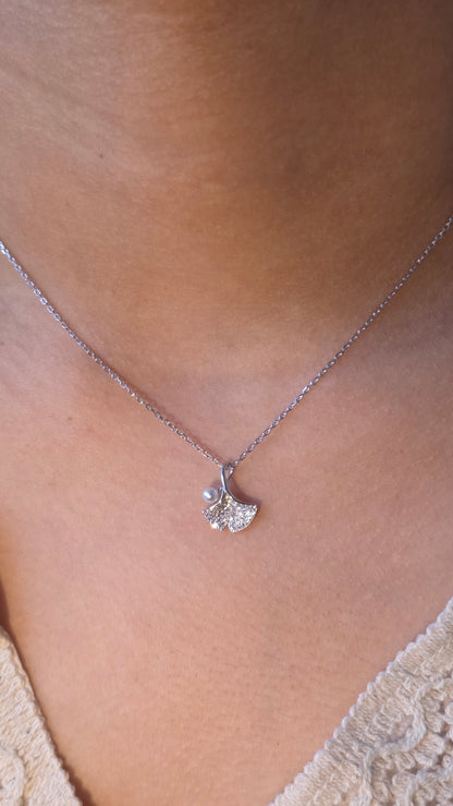 Ginkgo Pearl Pendant Chain