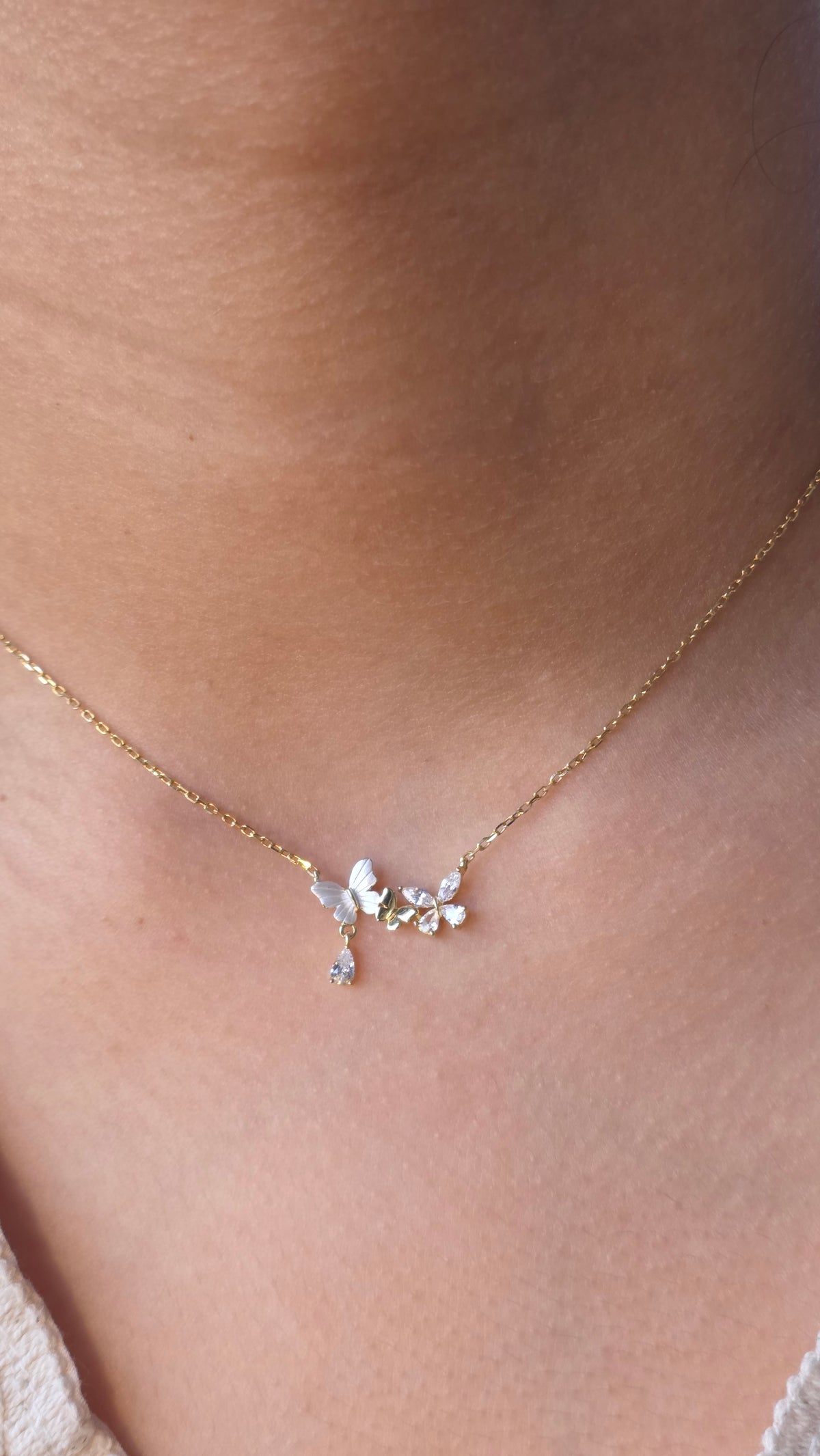Flutter Duo Pendant Chain