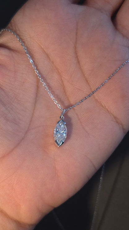 Aura Pendant Chain