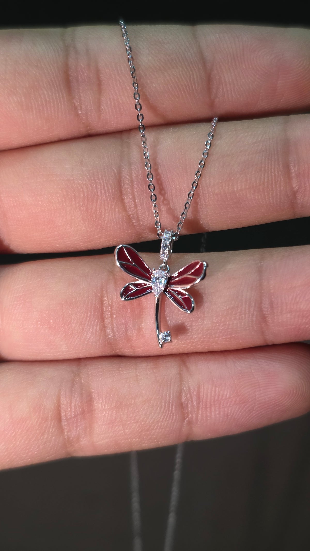 Rouge Dragonfly Pendant Chain