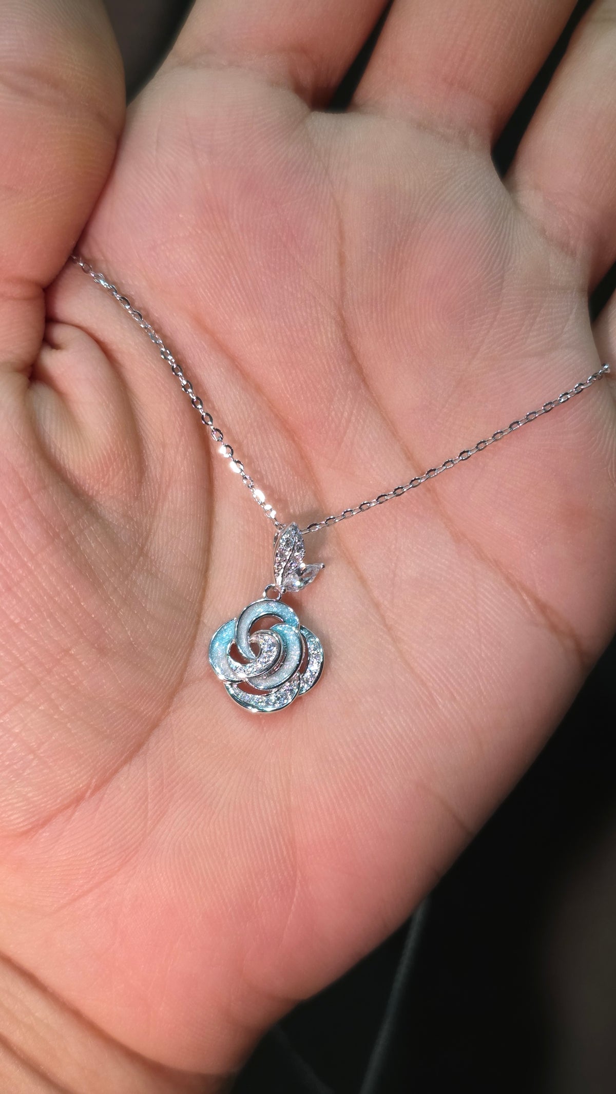 Swirl Rose Pendant Chain