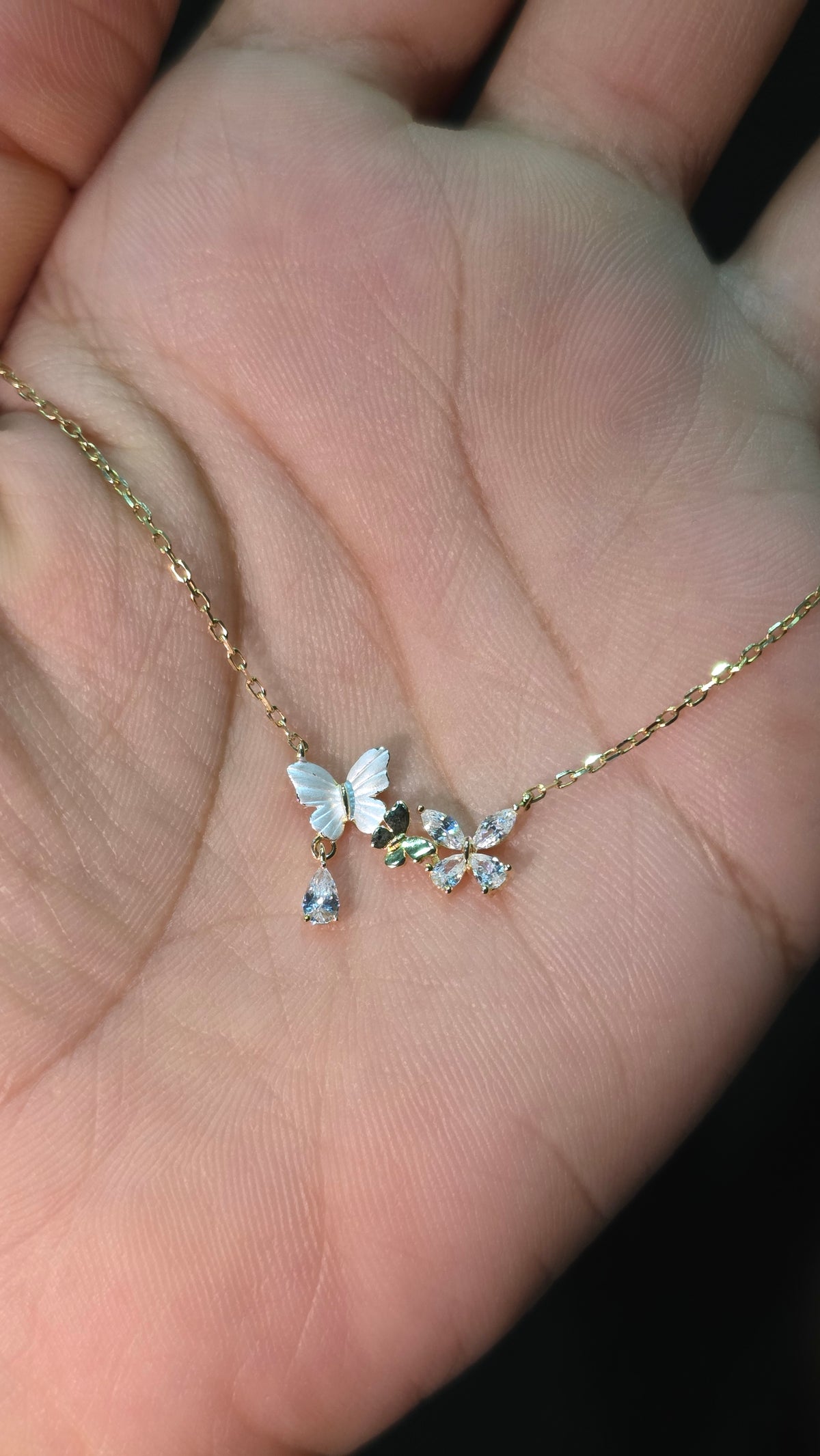 Flutter Duo Pendant Chain