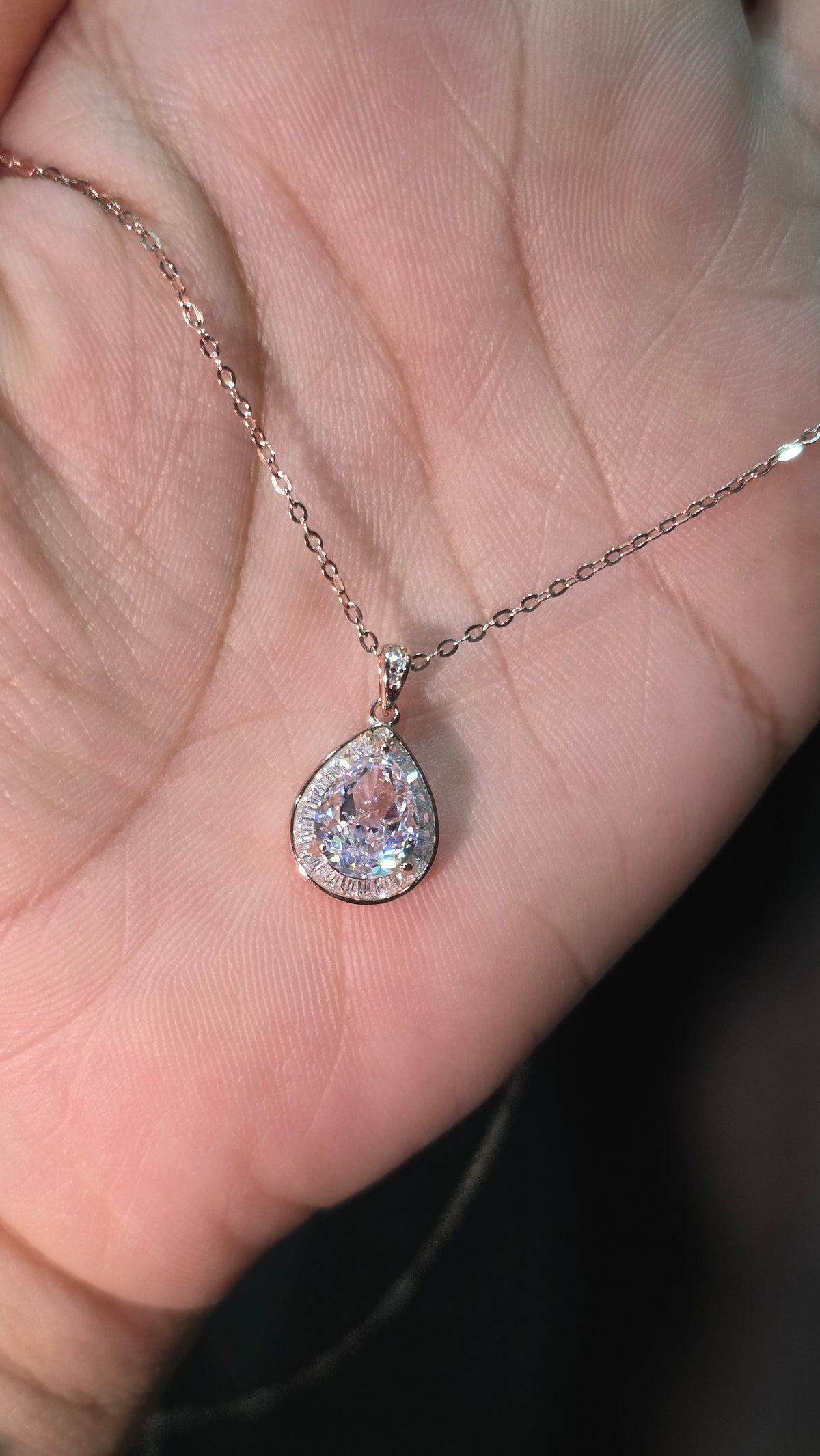 Rosé Teardrop Pendant Chain