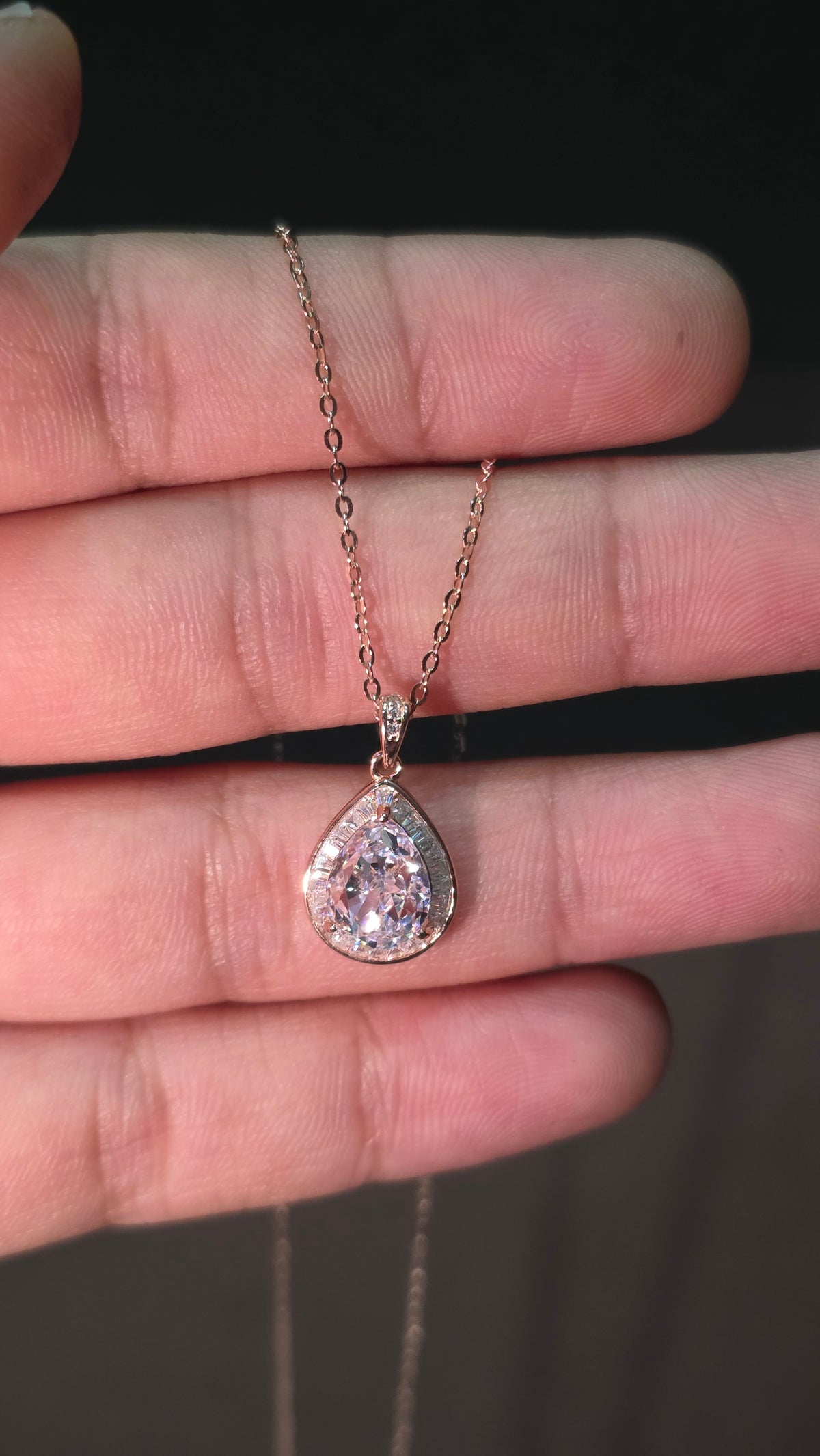 Rosé Teardrop Pendant Chain