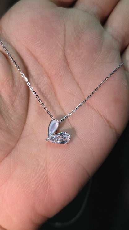 Dew Pendant Chain