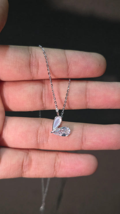 Dew Pendant Chain