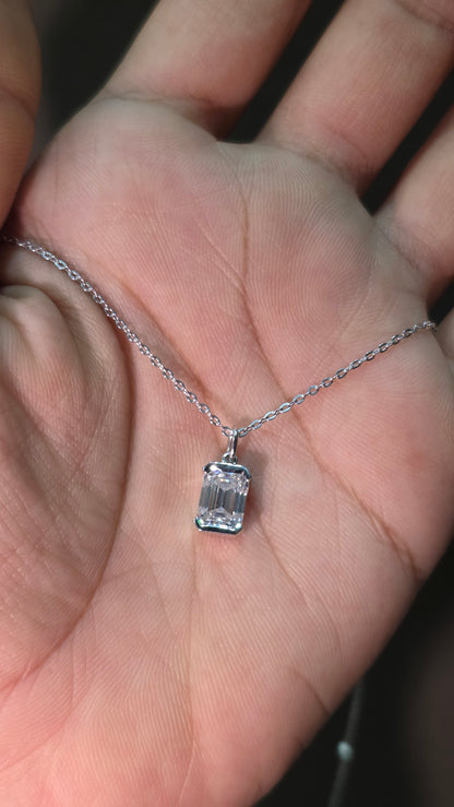 Clarity Pendant Chain