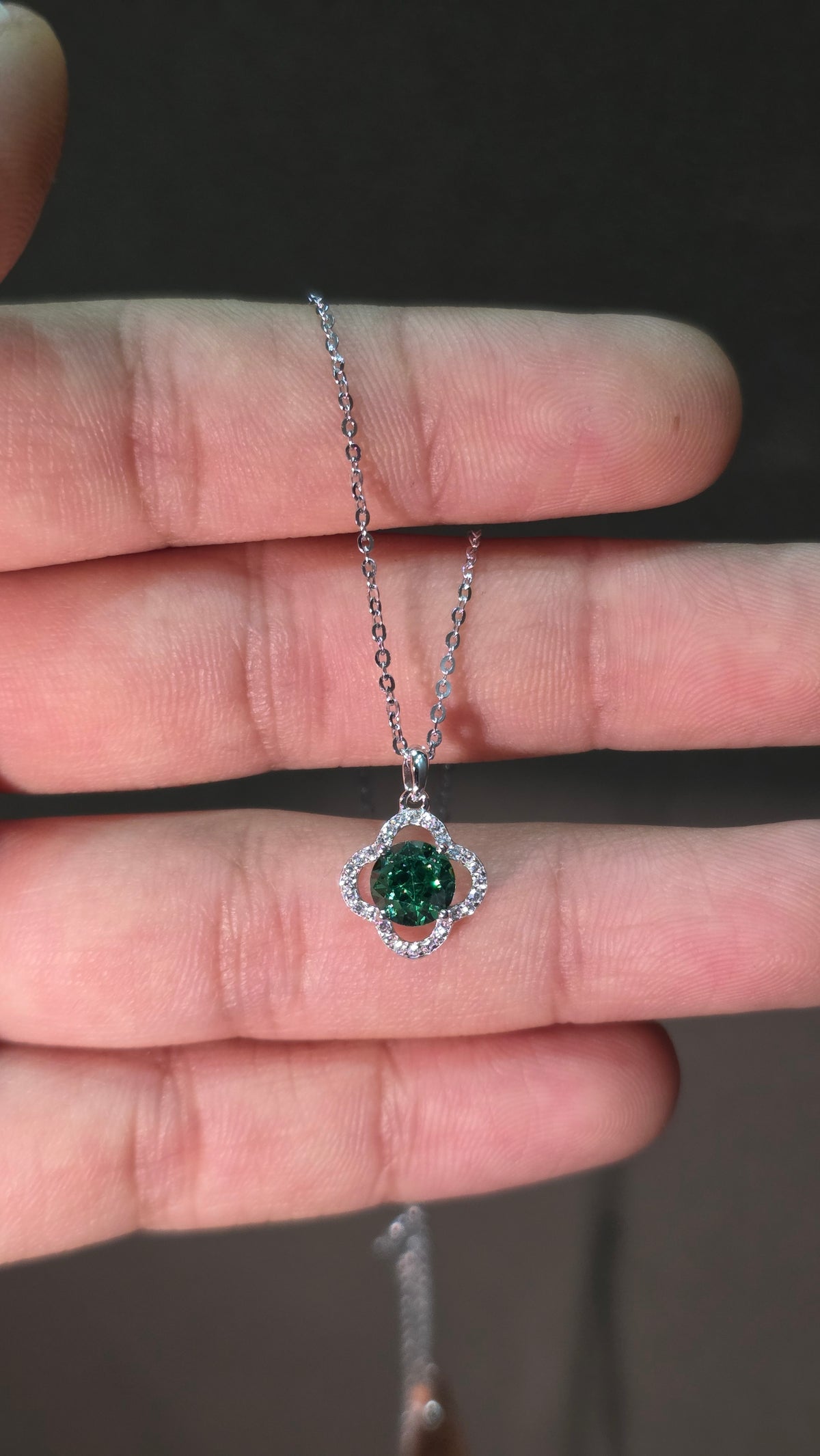 Emerald Clover Pendant Chain