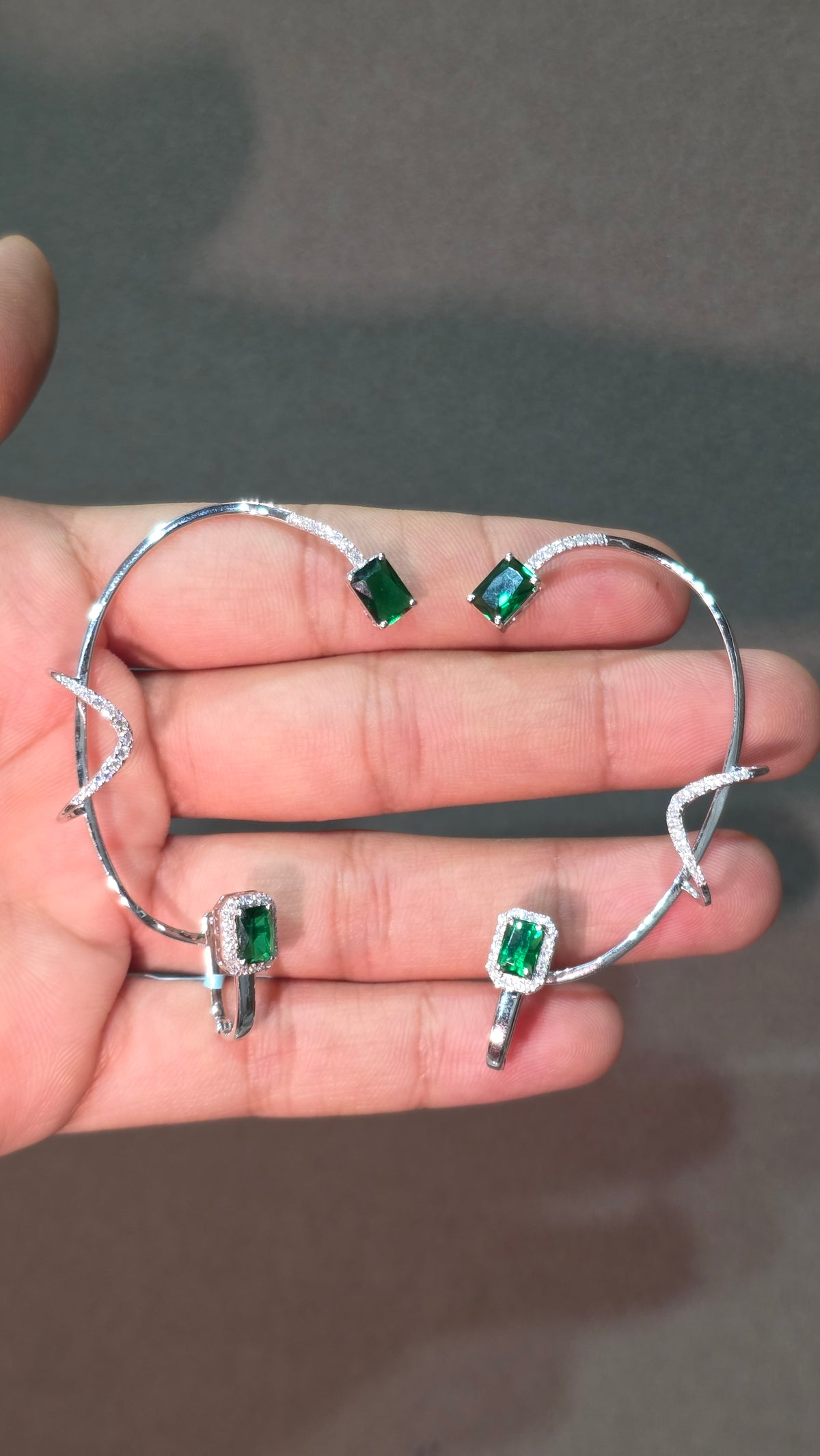 Emerald Ear Crawler