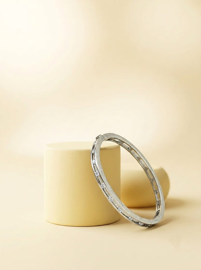 Roman Cutout Kada