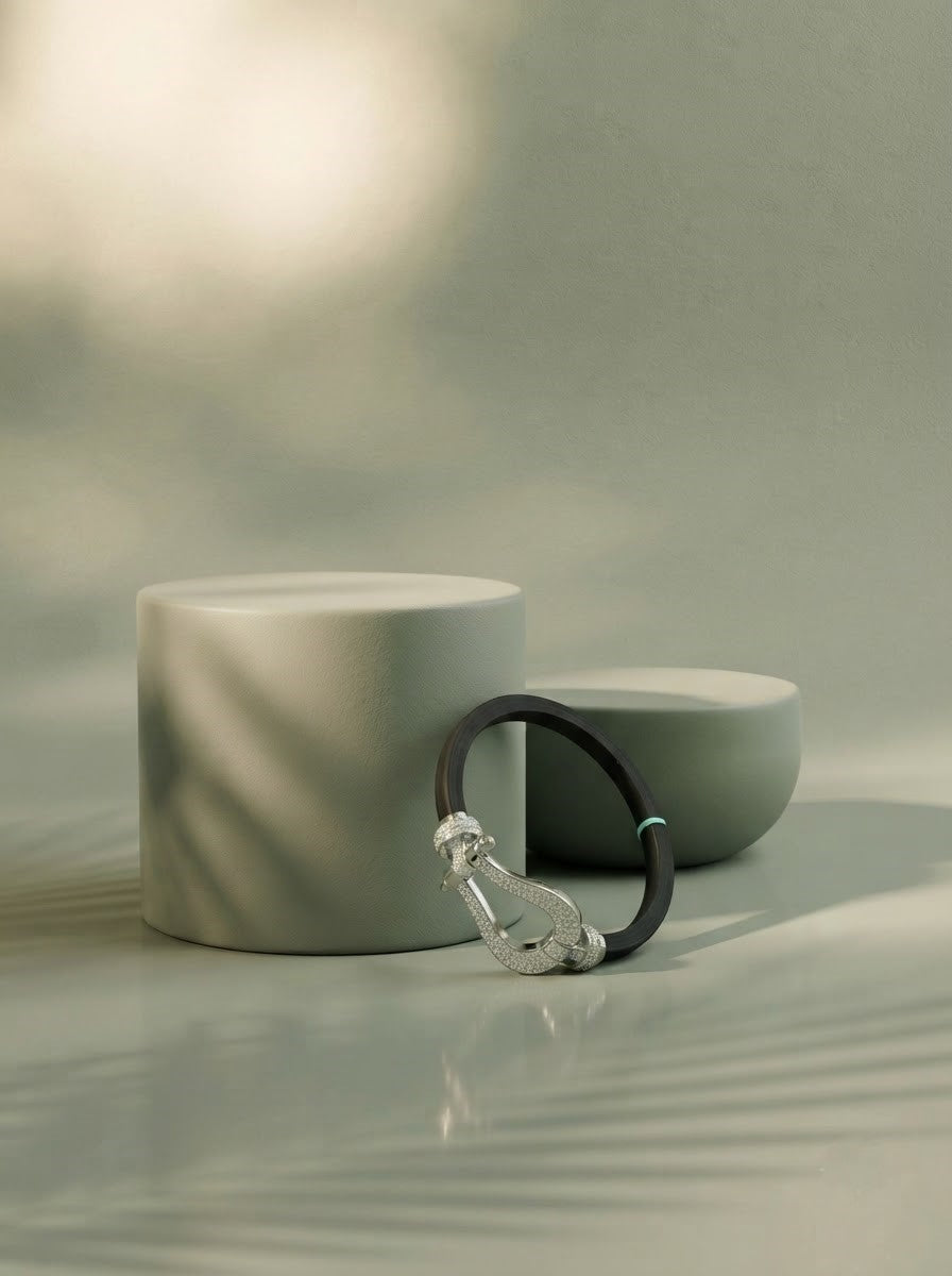 Iconic Shackle Strap